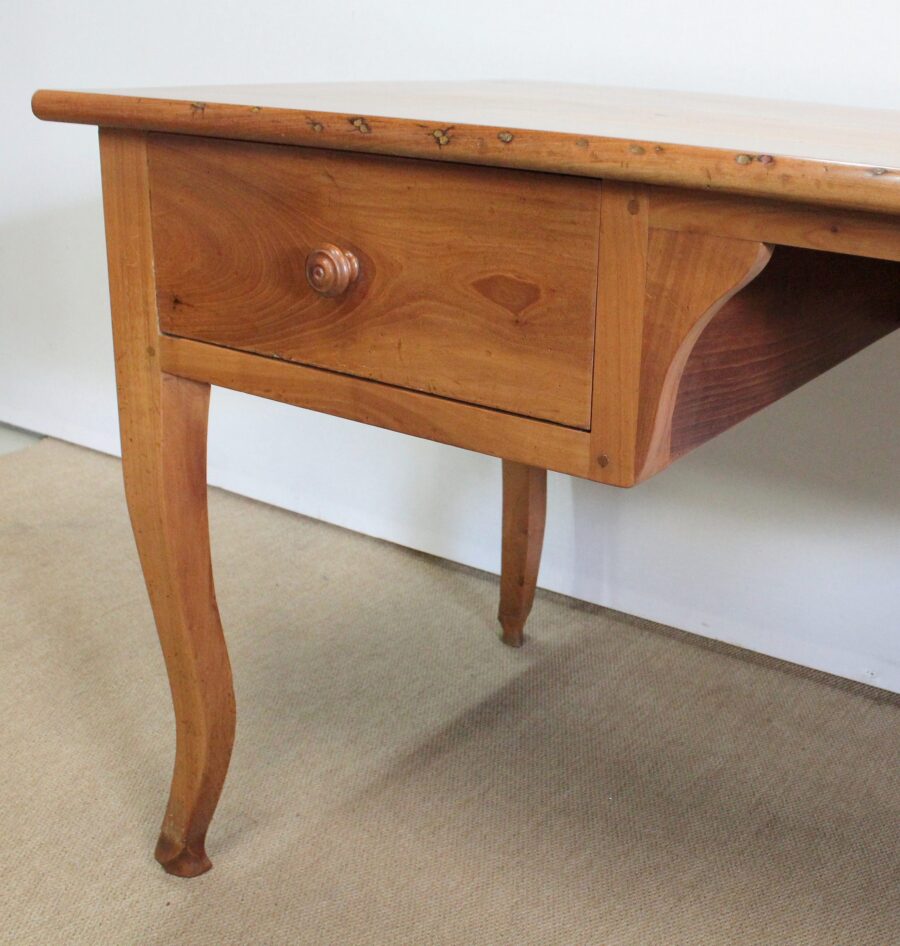 Grande Table Bureau Régionale en Merisier massif, style Louis XV  – Milieu XIXe – Image 6