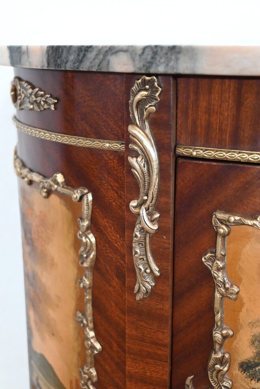 Buffet-Commode Demi-Lune en Acajou, Transition Louis XV / Louis XVI – 1ère Partie du XXe – Image 7