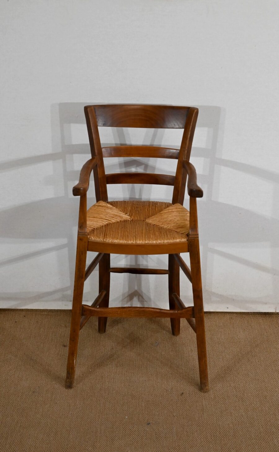 Chaise haute d’enfant, en Merisier – Fin XIXe