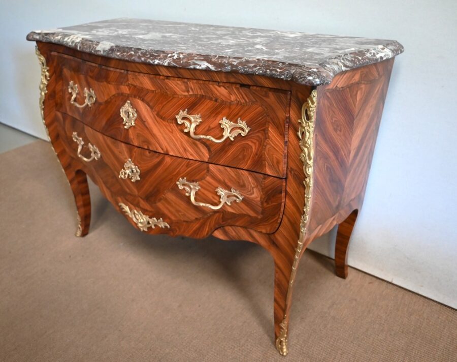 Commode Sauteuse, style Louis XV – 2ème moitié XIXe – Image 3