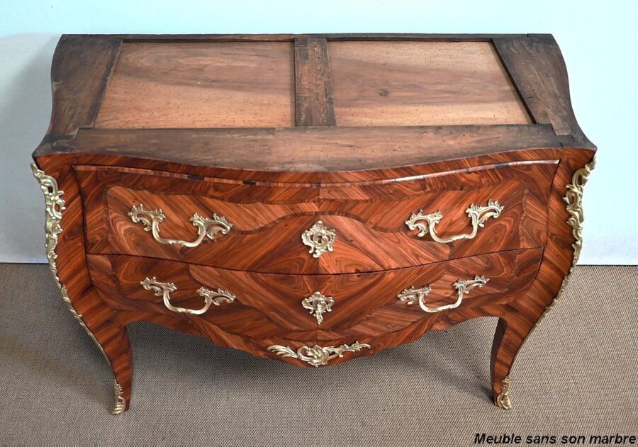 Commode Sauteuse, style Louis XV – 2ème moitié XIXe – Image 32