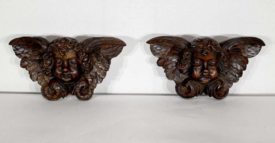 Paire d’Angelots en Bois Sculpté – Fin XIXe