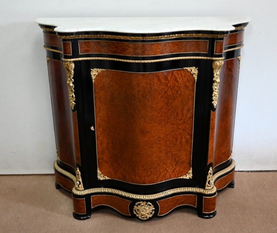 Buffet d’appui en Loupe de Thuya, époque Napoléon III – Milieu XIXe