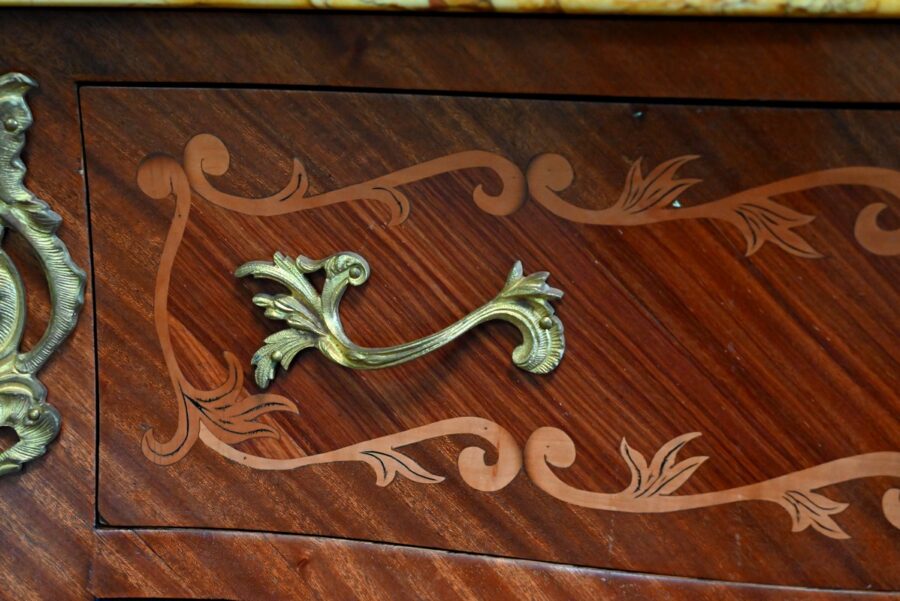 Commode Sauteuse en Acajou, style Transition Louis XIV / Louis XV – Début XXe – Image 8