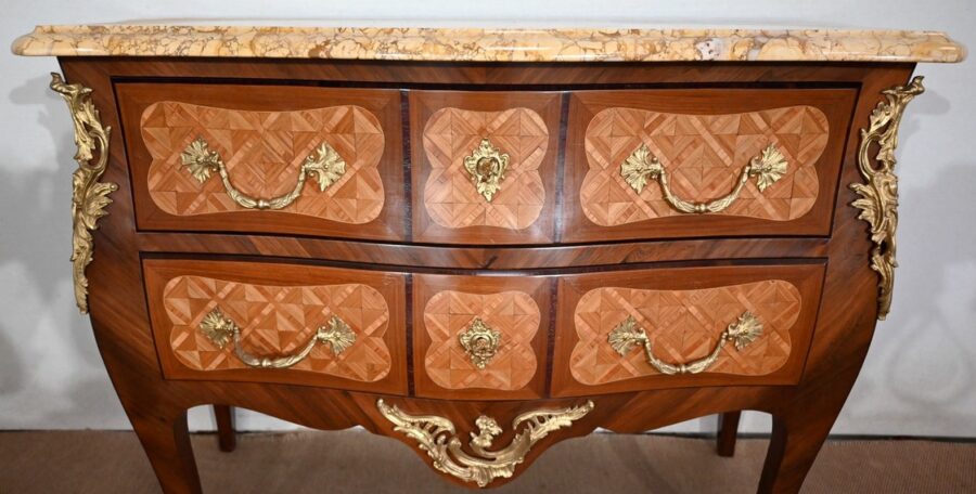 Commode Sauteuse, style Transition Louis XIV / Louis XV – Fin XIXe – Image 7