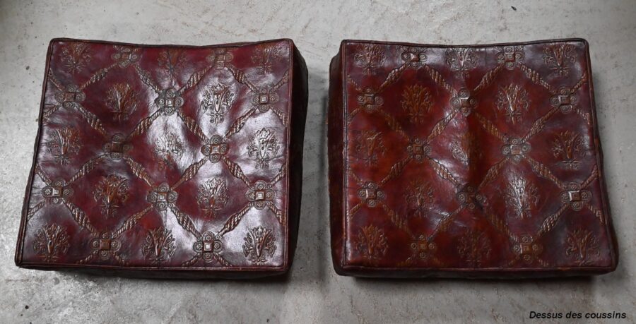 Paire d'importants Fauteuils Dagobert, Curule, goût Renaissance – Fin XIXe – Image 19