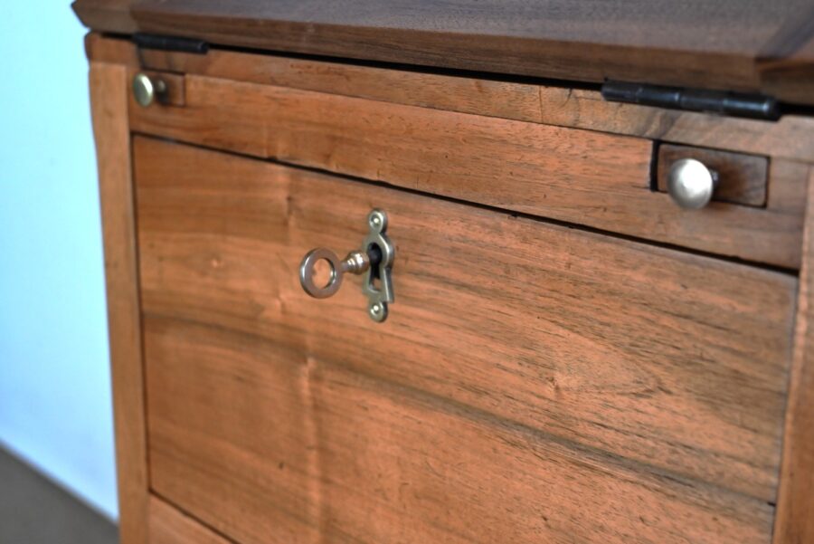 Petit Meuble Scriban en Noyer, goût Directoire – Début XXe – Image 10
