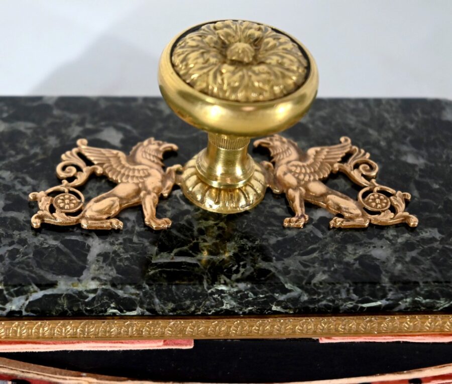 Rare Nécessaire de Bureau en Marbre et Bronze, style Empire – 2ème moitié du XIXe – Image 48