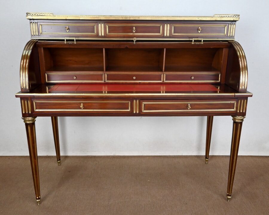 Important Bureau Cylindre en Acajou, style Louis XVI, époque Napoléon III – 2ème moitié XIXe – Image 23