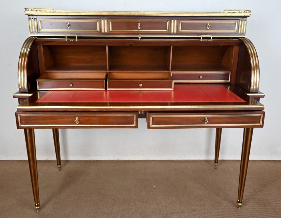 Important Bureau Cylindre en Acajou, style Louis XVI, époque Napoléon III – 2ème moitié XIXe – Image 28