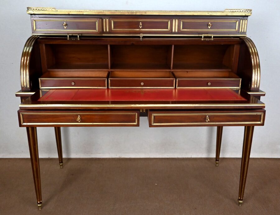 Important Bureau Cylindre en Acajou, style Louis XVI, époque Napoléon III – 2ème moitié XIXe – Image 30