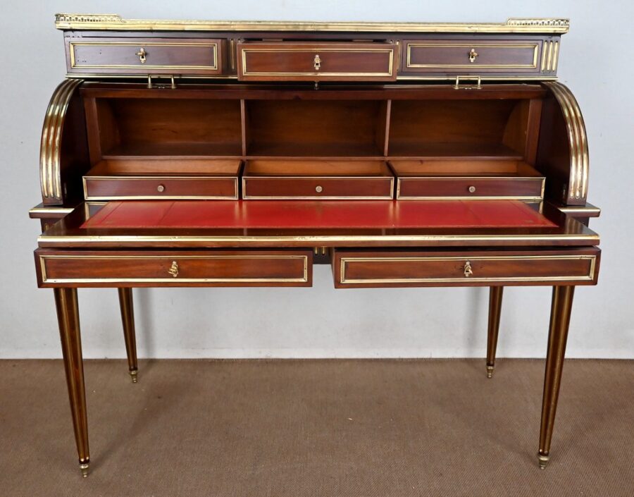 Important Bureau Cylindre en Acajou, style Louis XVI, époque Napoléon III – 2ème moitié XIXe – Image 31