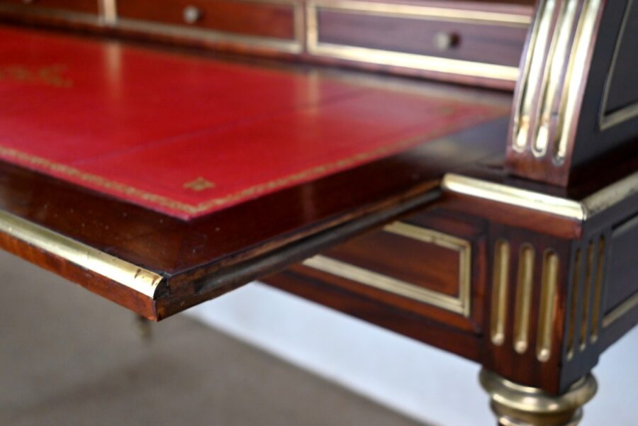 Important Bureau Cylindre en Acajou, style Louis XVI, époque Napoléon III – 2ème moitié XIXe – Image 34