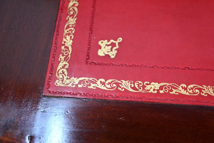 Important Bureau Cylindre en Acajou, style Louis XVI, époque Napoléon III – 2ème moitié XIXe – Image 36