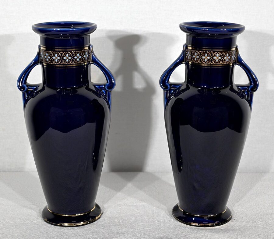 Paire de Vases en Faïence Émaillée – Début XXe