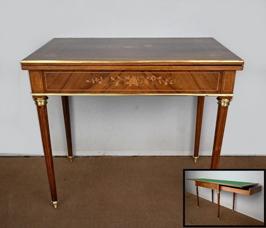 Table de Jeux en Palissandre, style Louis XVI – Fin XIXe
