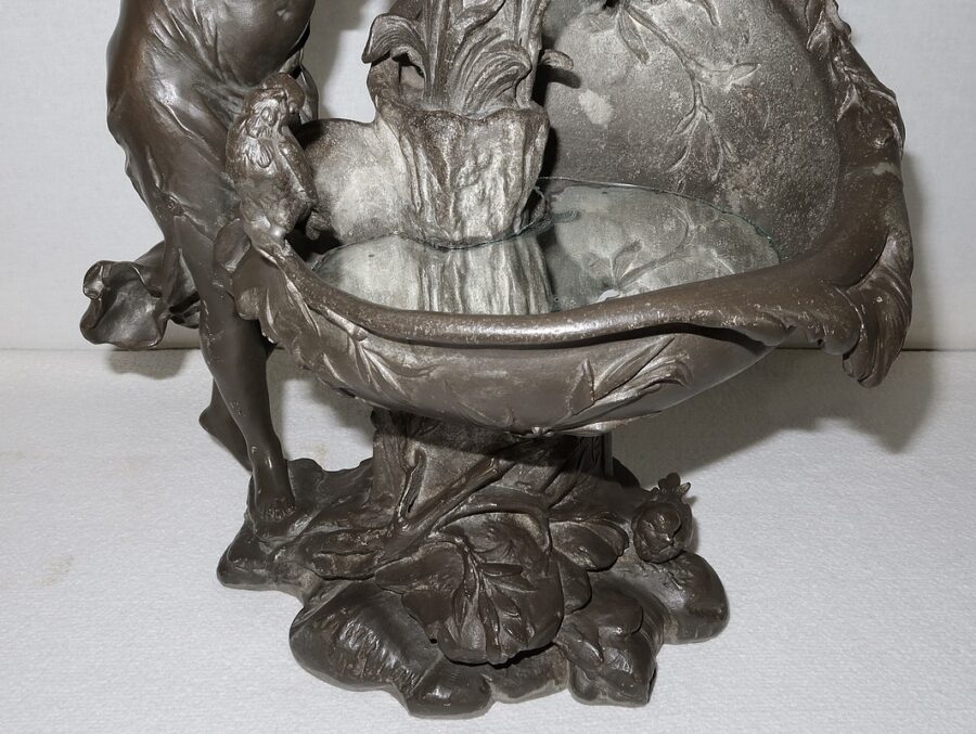 Sculpture en Etain « La fontaine », de G. Van de Voorde , Art Nouveau – 1900 – Image 10