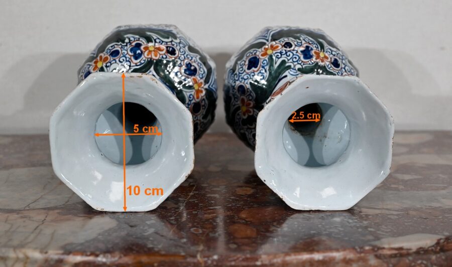Paire de Vases en Faïence Polychrome de Delft – XIXe – Image 16