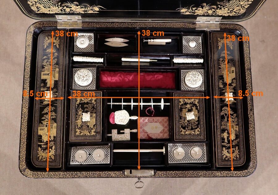 Travailleuse en bois noirci à décor asiatique, époque Napoléon III – Milieu XIXe – Image 33