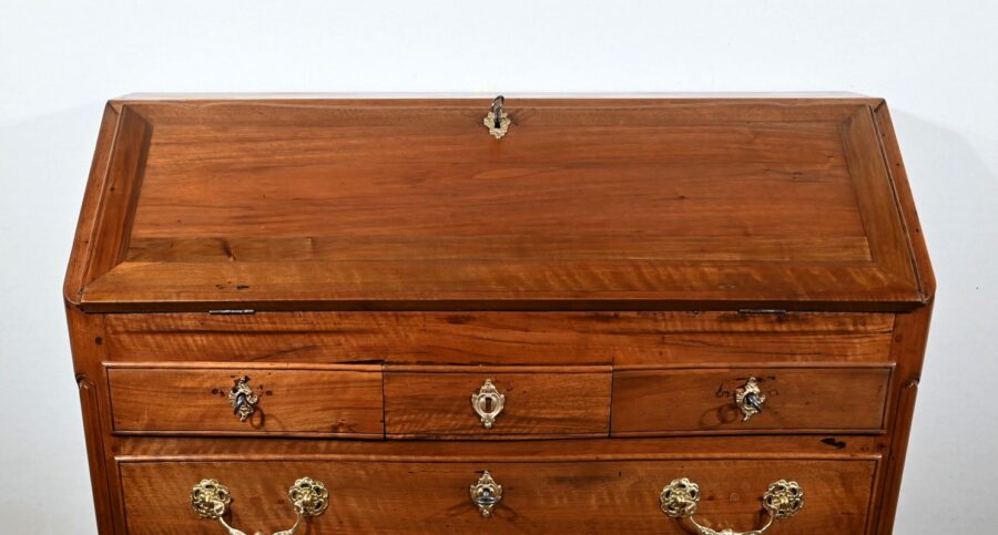 Commode Scriban en Noyer, époque Louis XV – XVIIIe – Image 10