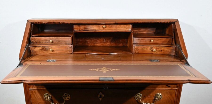 Commode Scriban en Noyer, époque Louis XV – XVIIIe – Image 12