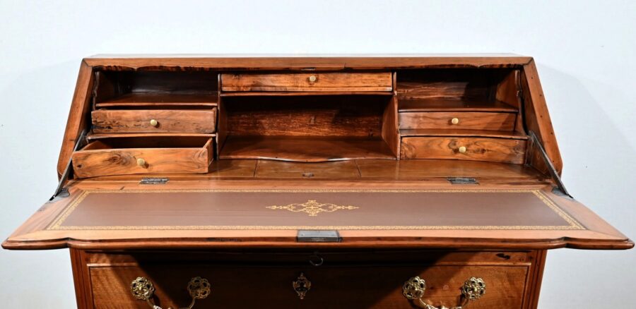 Commode Scriban en Noyer, époque Louis XV – XVIIIe – Image 13