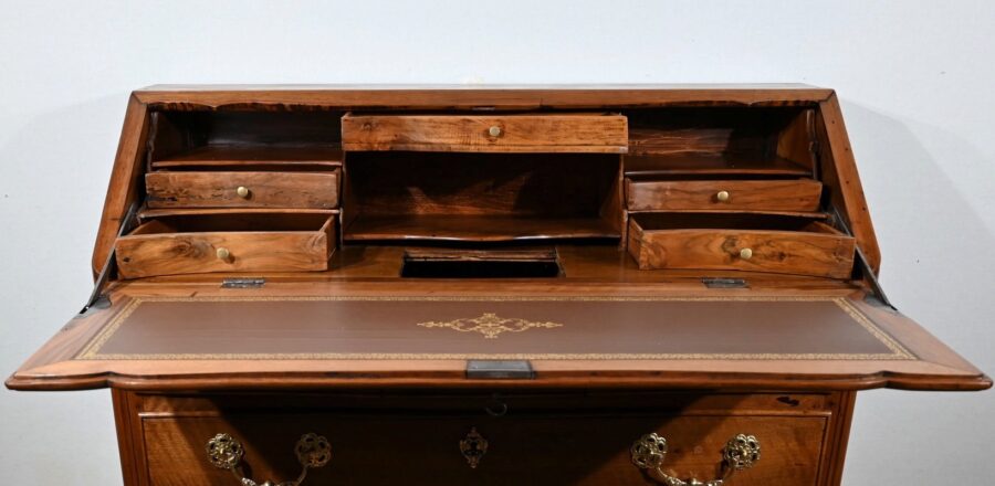 Commode Scriban en Noyer, époque Louis XV – XVIIIe – Image 18