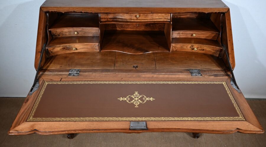 Commode Scriban en Noyer, époque Louis XV – XVIIIe – Image 19