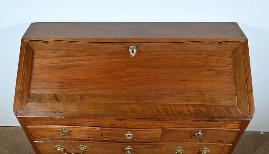 Commode Scriban en Noyer, époque Louis XV – XVIIIe – Image 6