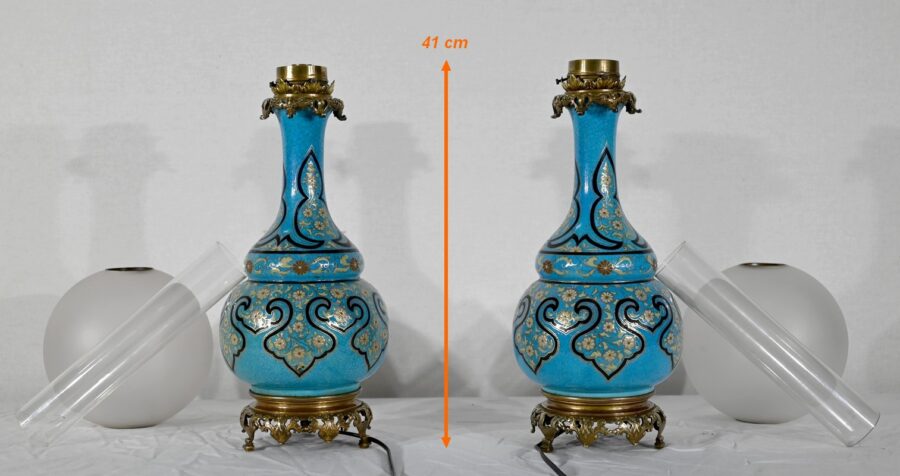 Paire de Lampes en Porcelaine et Bronze, époque Napoléon III – Milieu XIXe – Image 24