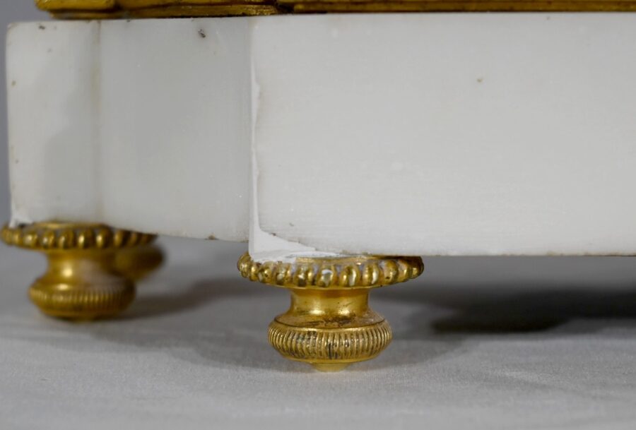 Pendule en Bronze et Marbre, style Louis XVI, époque Napoléon III – Milieu XIXe – Image 15