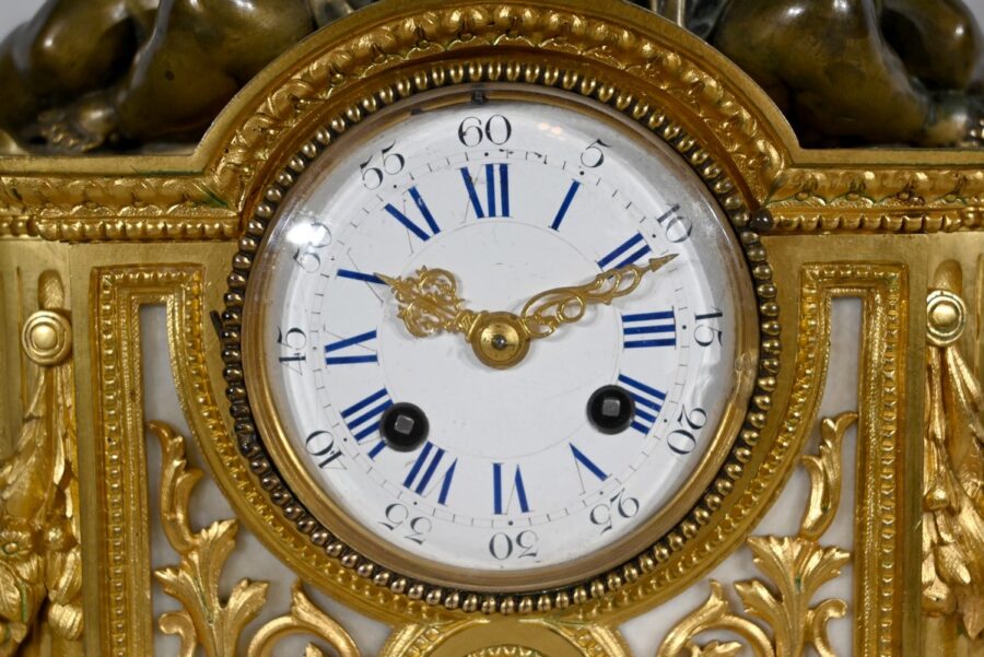 Pendule en Bronze et Marbre, style Louis XVI, époque Napoléon III – Milieu XIXe – Image 7
