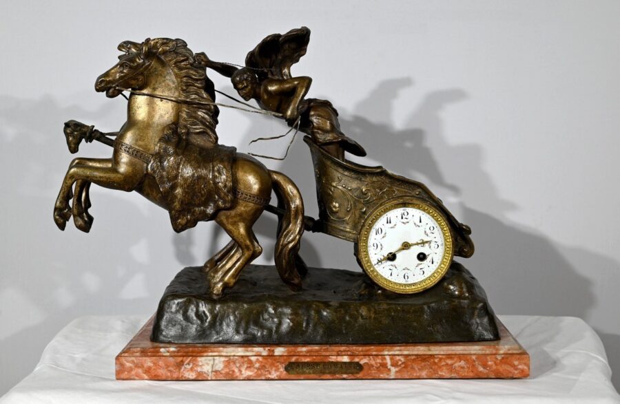 Importante Horloge en Régule « Course Romaine » de X.Raphanel – Fin XIXe