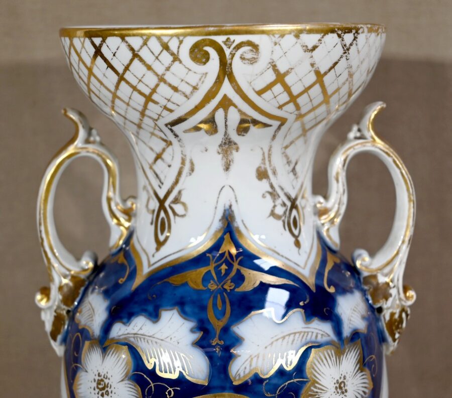 Important Vase en Porcelaine de Bayeux – Fin XIXe – Image 13