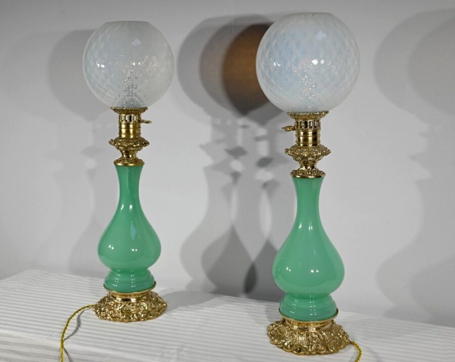 Paire de Lampes en Opaline et Bronze – Fin XIXe – Image 4