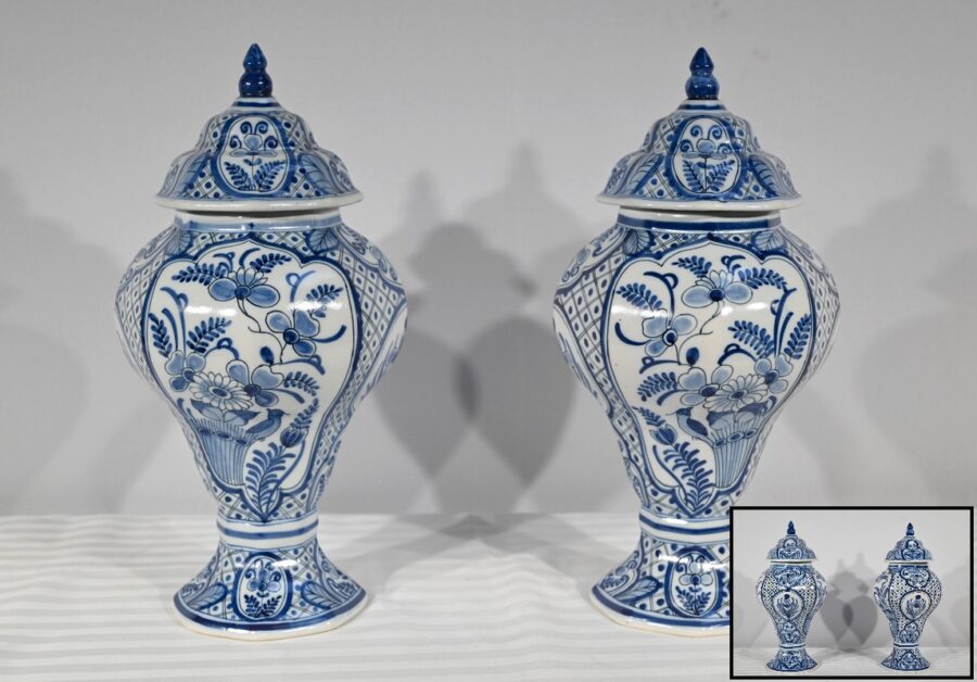 Paire de Vases en Faïence de Delft – Début XXe