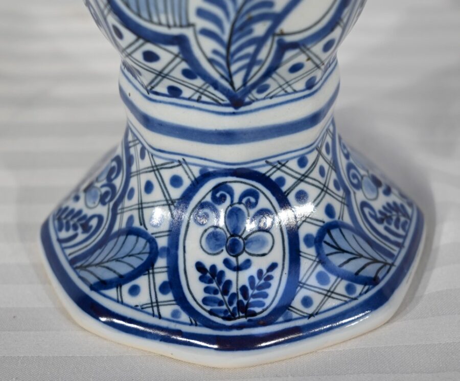 Paire de Vases en Faïence de Delft – Début XXe – Image 11