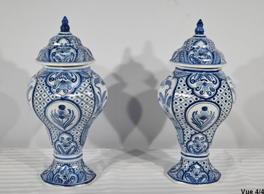 Paire de Vases en Faïence de Delft – Début XXe – Image 21