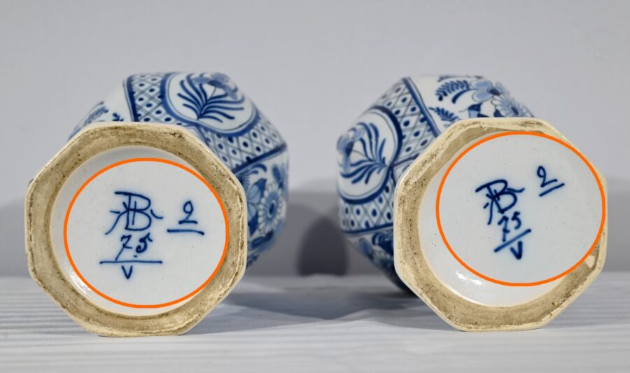 Paire de Vases en Faïence de Delft – Début XXe – Image 28