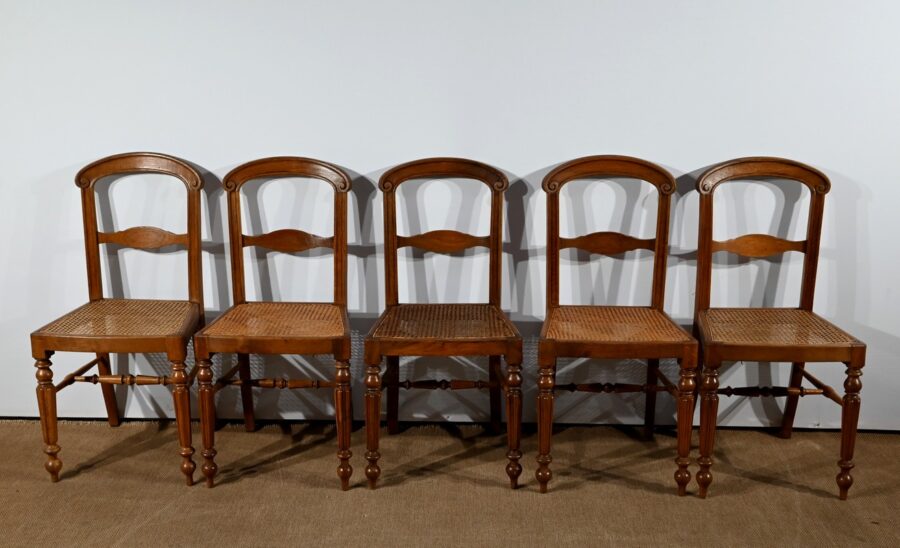 Suite de 5 Chaises en Chêne massif, époque Louis Philippe – 2ème Moitié du XIXe