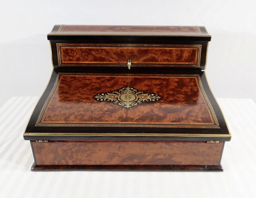 Écritoire de Voyage en loupe de Thuya, époque Napoléon III - Milieu XIXe – Image 9