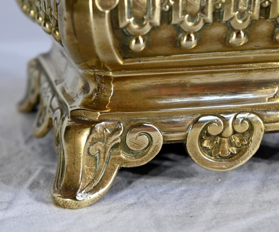 Cache Pot en Bronze Doré – Fin XIXe – Image 10