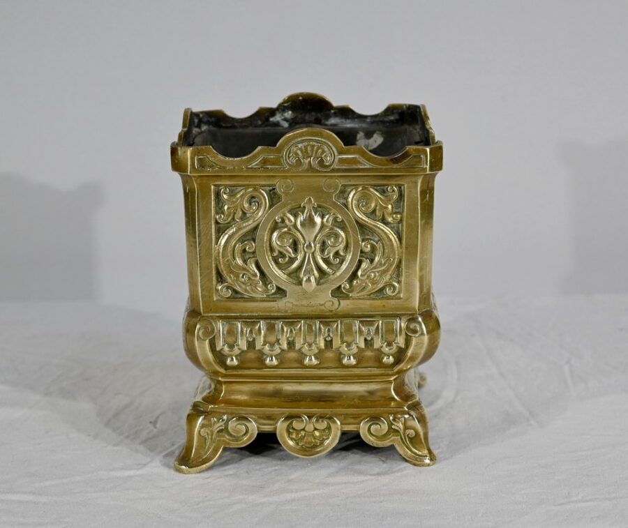 Cache Pot en Bronze Doré – Fin XIXe – Image 2