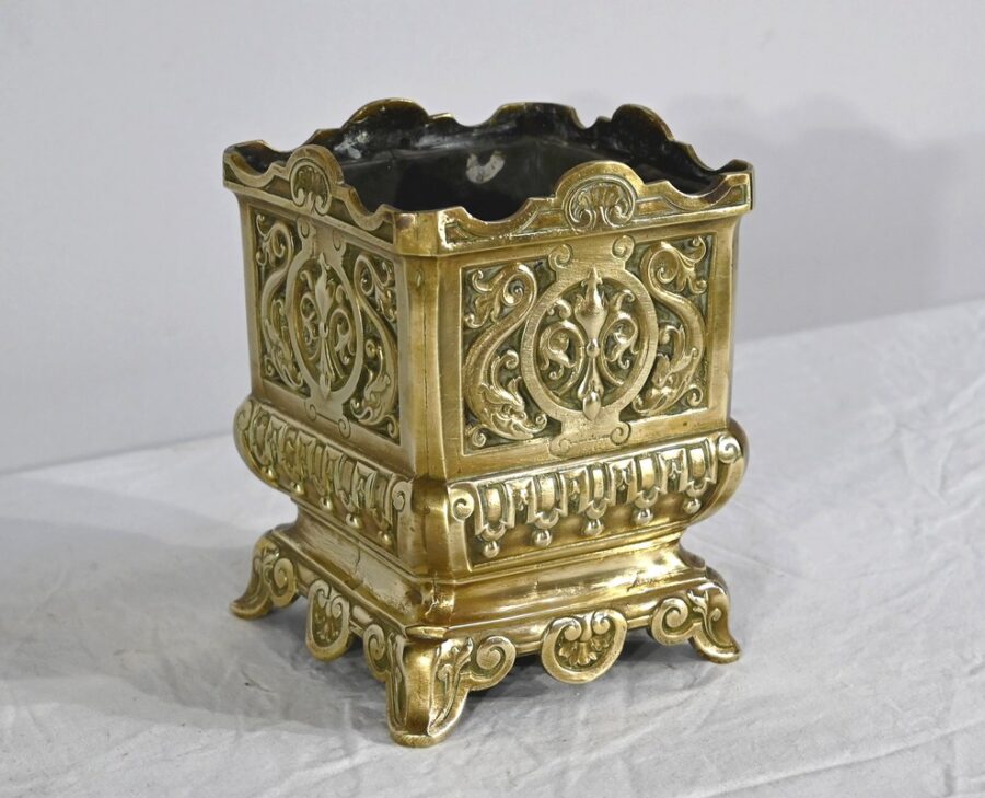 Cache Pot en Bronze Doré – Fin XIXe – Image 3