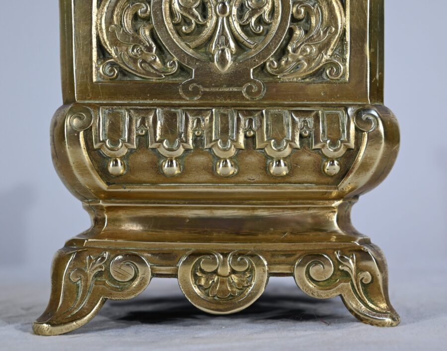 Cache Pot en Bronze Doré – Fin XIXe – Image 9