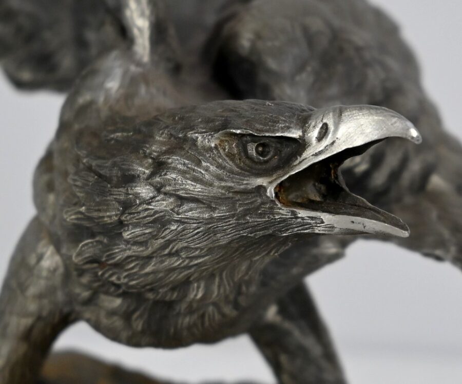 Sculpture en Étain « Bald Eagle », signée P.Brunelle – XXe – Image 8