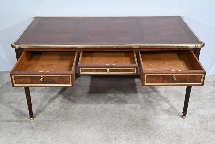 Bureau Plat en Acajou, style Louis XVI – 1ère Partie du XIXe – Image 4