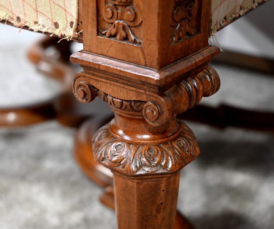Important Fauteuil en Noyer, style Louis XIV – Milieu XIXe – Image 21