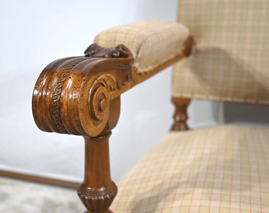 Important Fauteuil en Noyer, style Louis XIV – Milieu XIXe – Image 8