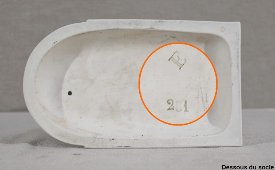 Pot à Tabac en Biscuit et Grès « Singe Mélomane », Manufacture Sarreguemines – Fin XIXe – Image 24